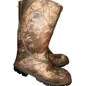 Boys kamik camoflauge water boots
